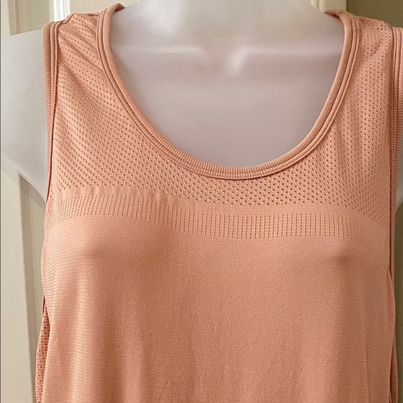 Nike - NWT DriFit Ladies tank Sz Med - Picture 1 of 8